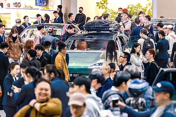 鸿蒙智行又有新动作 明年将更强？