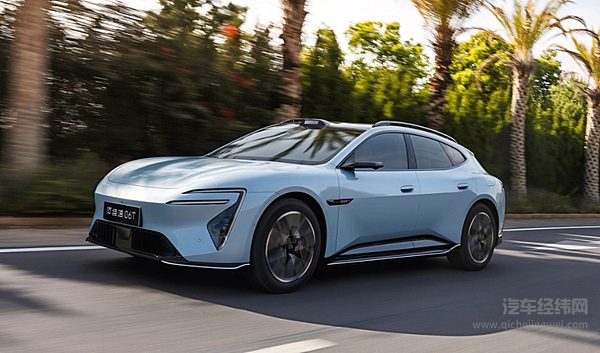 阿维塔06T正式上市21.59万起搭华为智驾+三电机性能