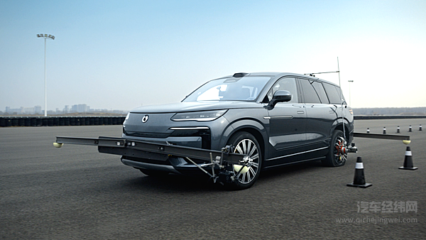 科技安全全能旗舰SUV腾势N9震撼上市 38.98万元起售