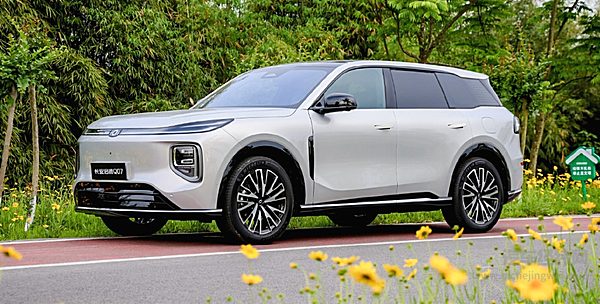 启源Q07对决山海L7谁更胜一筹？