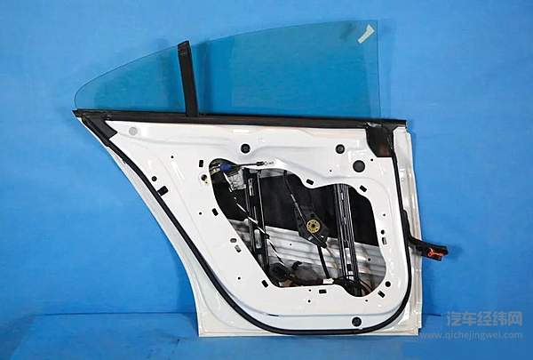 大众CC后车门