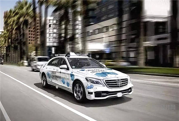 百度、Waymo、软银、博世，谁惊艳了2018年的自动驾驶？