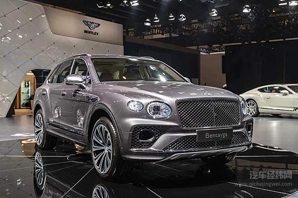 宾利汽车首次携全新产品阵容亮相北京国际车展