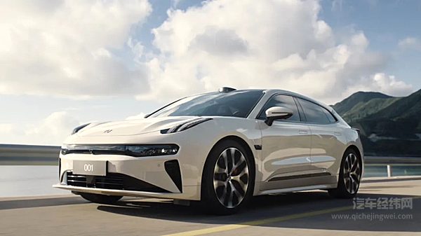 为何焕新极氪001，能让你的热爱永远多装一件？