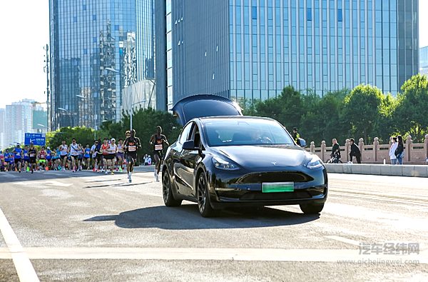 4天内涨价两次 再次逆行的特斯拉会引发新热潮吗？