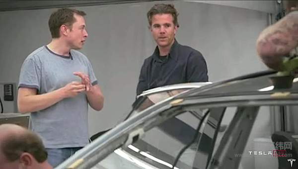 零百2.1秒只卖百万！ 最强电动车Model S Plaid正式交付