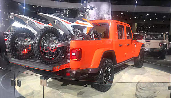 都说底特律车展凉，我带你看看到底有多凉