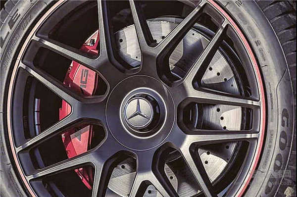 女人为什么喜欢开大车？