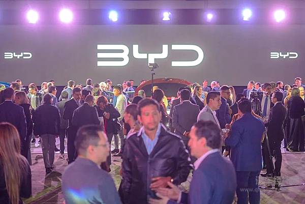 比亚迪与厄瓜多尔经销商Andor达成战略合作启航绿色新里程