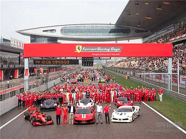 恩佐120周年诞辰 这条法拉利的“时光隧道”竟比张智霖更耀眼