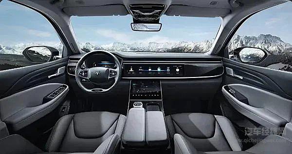 50万元级别的豪华纯电动车型 红旗E-HS9与奔驰EQC谁更强？