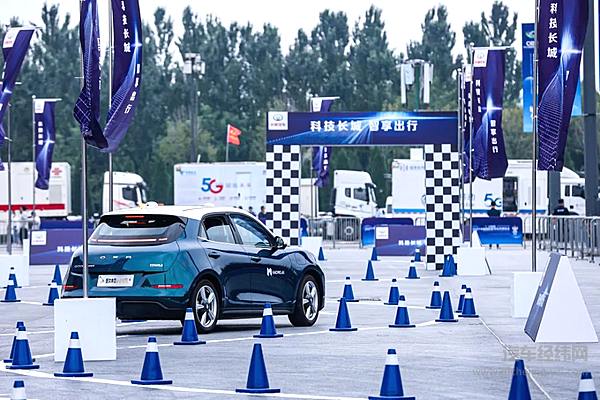 连续S弯行驶演示