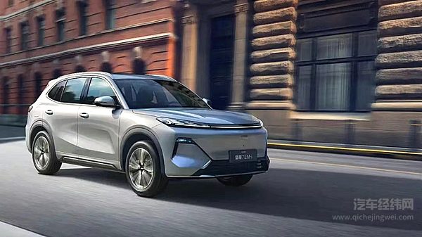 都是插混技术咖 长安UNI-Z与吉利星舰7该怎么选？