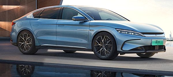 银河E8对标汉EV 消费者该怎么选？