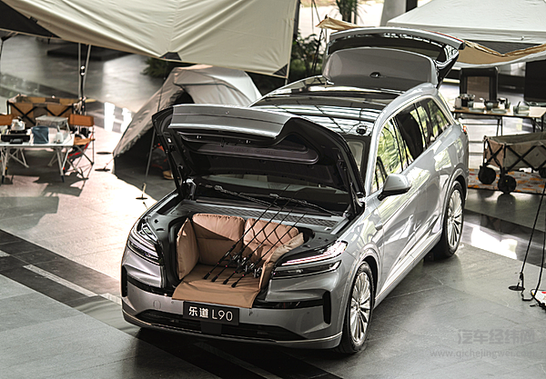 当900V快充遇上华为智驾 乐道L90和问界M7谁藏着更多用车小心思？