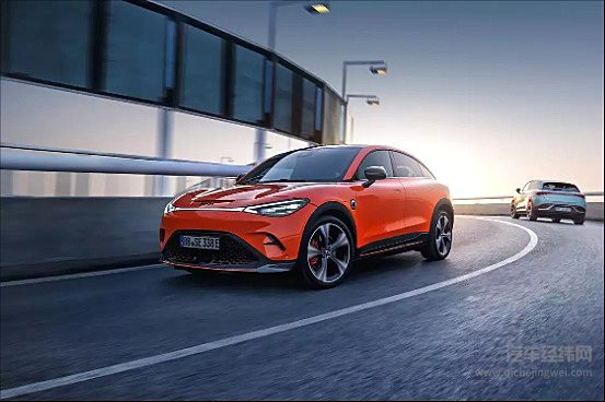 奔驰牵手吉利 走混动路线能否成功？