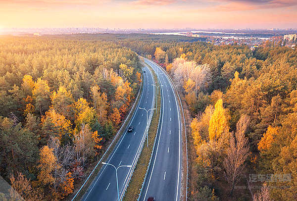 双双破百万！ 吉利第100万台1.8TD发动机、100万台7DCT变速器正式下线