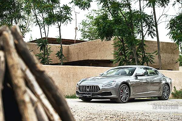 驰骋奔腾西北疆域 深度体验三叉戟品牌全系家族的强悍操控与野性魅力