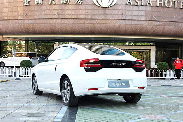 背靠华为的新物种 零跑S01是什么？