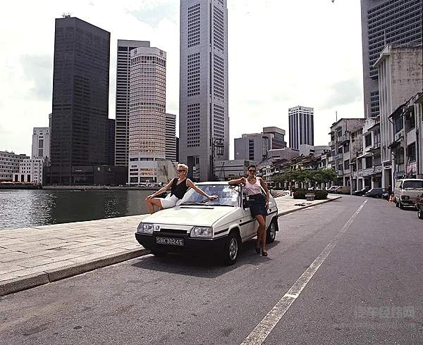 20世纪90年代斯柯达汽车在中国的宣传照