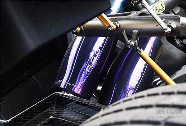 帕加尼限量龙版Huayra Dinastia惊艳亮相 恭贺香港汽车会100周年庆