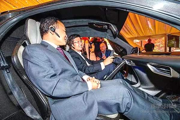 全国工商联主席高云龙走进LEVC 点赞吉利促中英合作