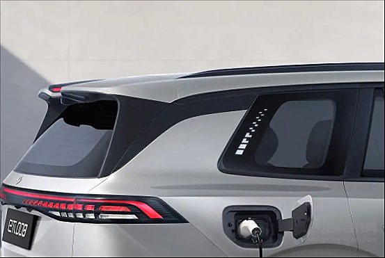 增程圈子里的强者对话 奕派008动力更强但零跑C16更有性价比？