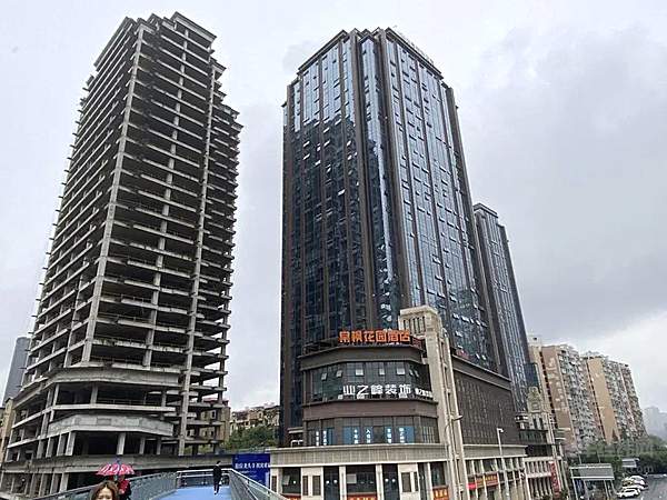 已经烂尾的五星级酒店