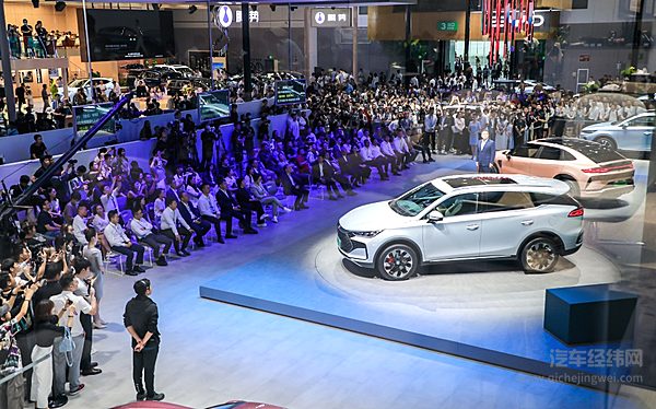 全系标配FSD悬架24.98万元起售 比亚迪唐的销量能否再突破？