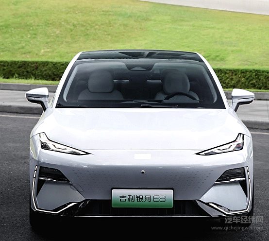 颜值较高性能不错 吉利银河E8该如何定价？