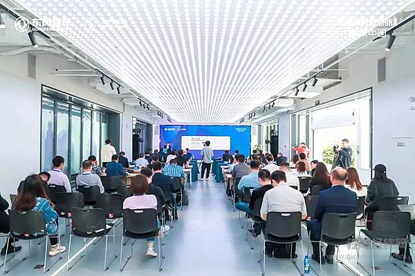 看科技东风新纪录 新合作