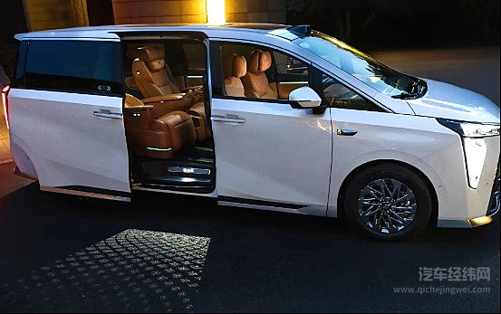 25万级中大型MPV二选一 瑞风RF8与传祺向往M8谁更强？