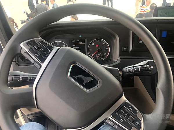 “PRND”都放在哪了？各种车型换挡方式大集合