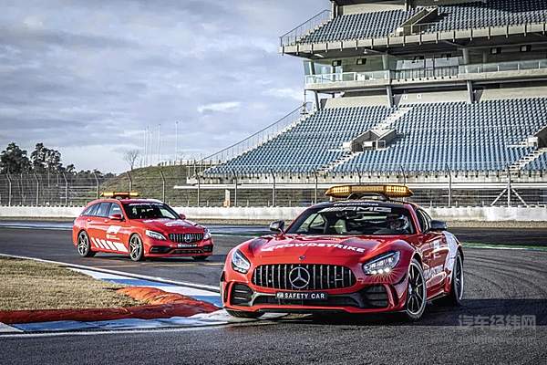 和阿斯顿马丁一起 梅赛德斯-AMG发布2021赛季F1安全/医疗车