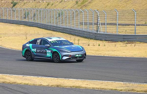 新能源汽车大赛比亚迪再获殊荣