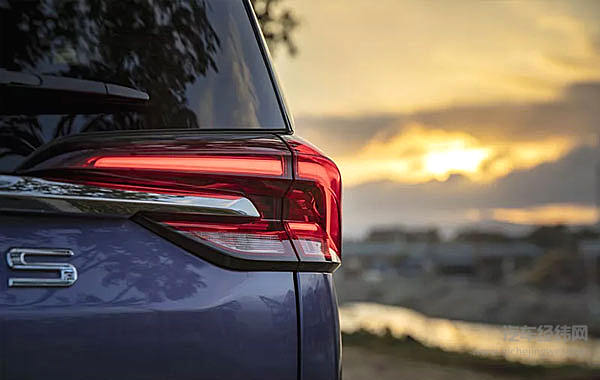 上汽大通MAXUS全能家旅MPV G50