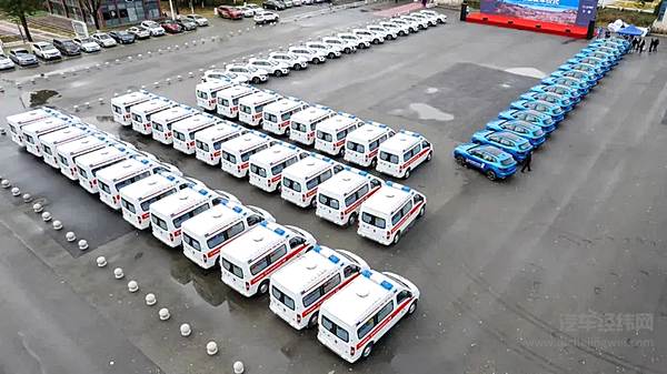 2021年上汽携手韩红爱心慈善基金会 向陕西卫健委捐赠医疗巡诊车