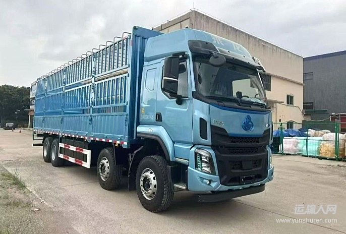 轻400公斤更能拉!乘龙H5 8×4纯电载货车全路况重载无忧
