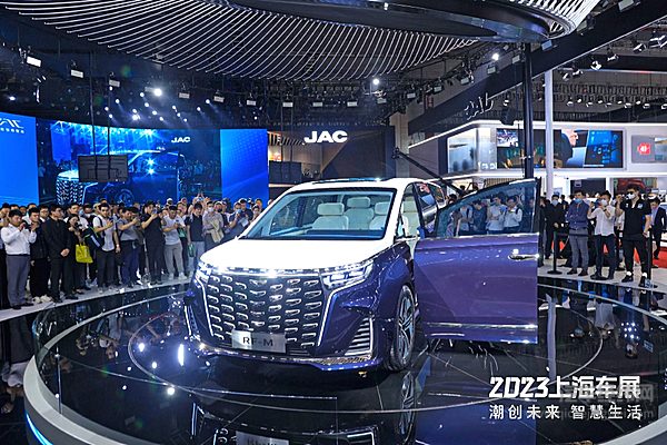 瑞风RF-M概念车发布 江淮能否抓住新能源MPV市场机遇？