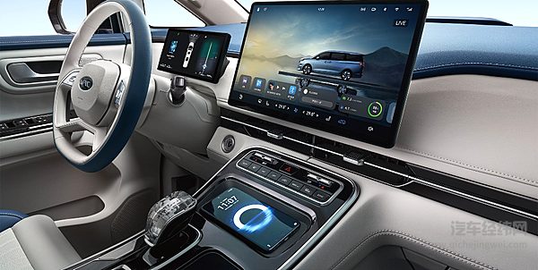 江淮瑞风RF8有华为加持 能否挑战比亚迪夏？