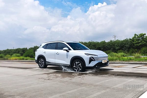 权威认证 五菱星光S斩获2024中国十佳底盘