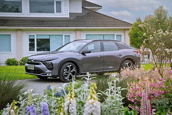 标致、雪铁龙整合发力电动汽车 法系车能否实现翻盘？