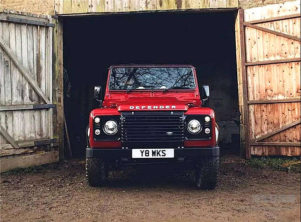 　　路虎 Defender Works V8 特别版 2018