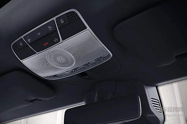 新梅赛德斯-奔驰G 350传承新生 142.98万元震撼上市