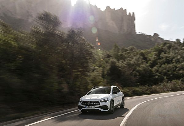 奔驰牵手吉利 走混动路线能否成功？