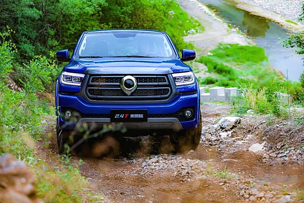 深度试驾全球高性能皮卡2.4T长城炮 冠军实力再进阶