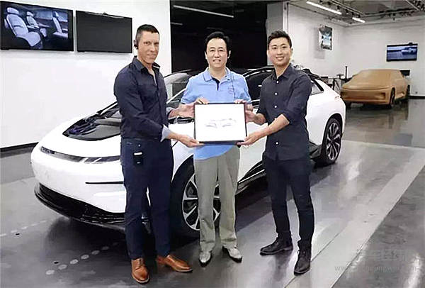 恒大疯狂造车的背后，隐藏着宇宙最高的真理