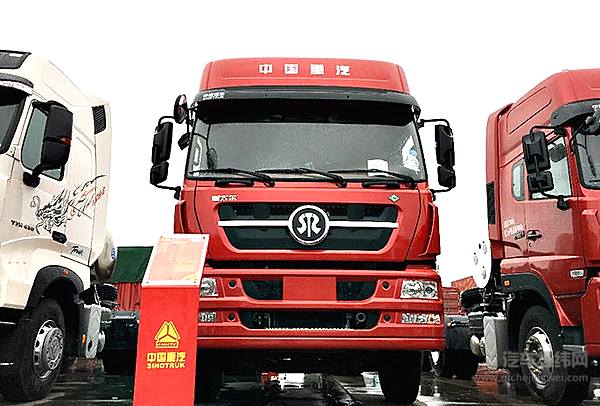 百公里气耗仅21.61公斤！重汽新斯太尔芯动430 LNG牵引车闪耀西安