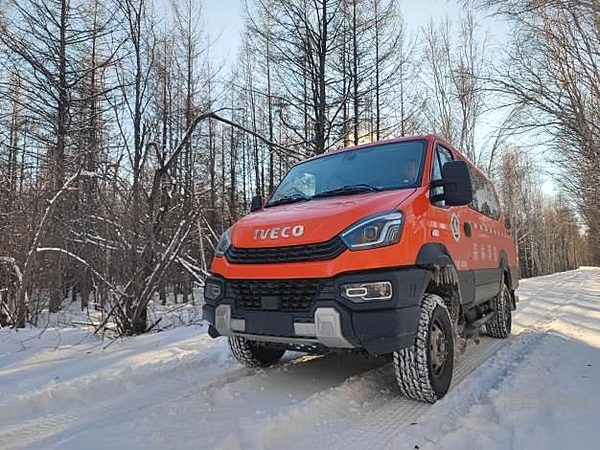 从荒漠到雪域 看依维柯欧霸·山海、欧霸·雷霆如何征服