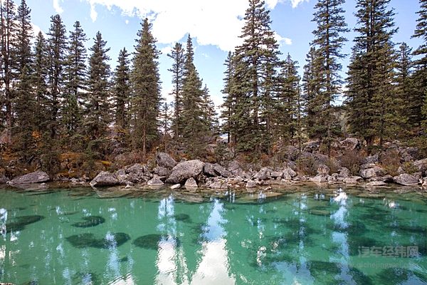 穿越秋日高原 欧霸·山海带您领略川西绝美风光